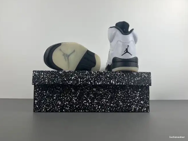 Cheap LUCY RETRO DD0587-110 AIR 5 JORDAN BLACK' 'WHITE 0530